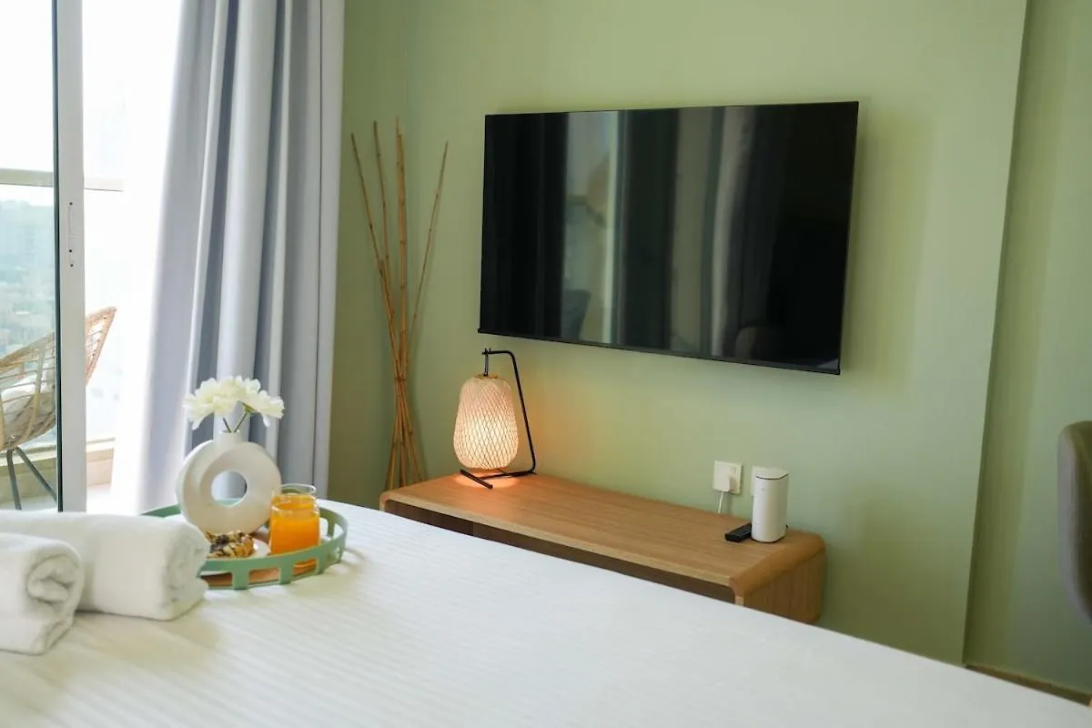 Your Comfy Stylish Studio In Dubai 2Guest And Baby 0*,