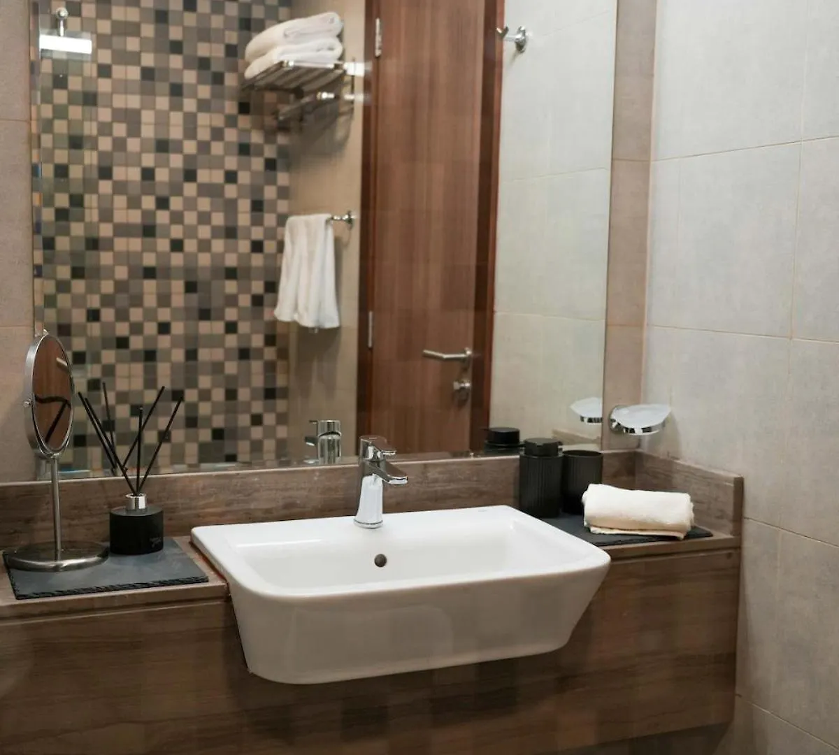 Your Comfy Stylish Studio In Dubai 2Guest And Baby United Arab Emirates
